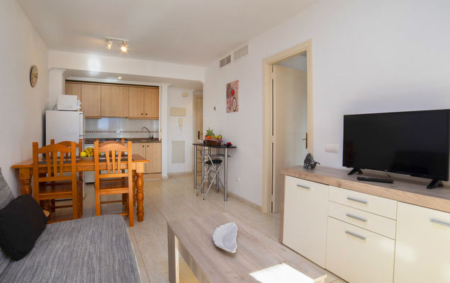 Coral Beach - Photo 4