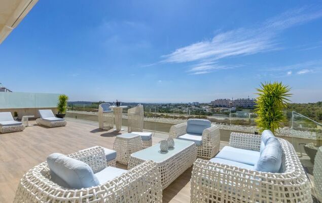 Las Colinas Golf & Country Club - Photo 32