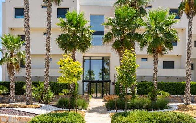 Las Colinas Golf & Country Club - Photo 39